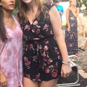 Francesca’s Floral Romper with Belt